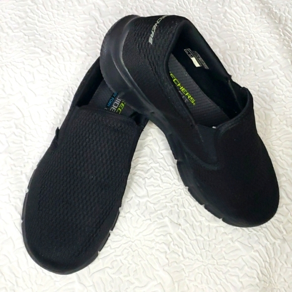 Skechers Mentt\'s Black Slip-On Equalizer Double Play Shoes, Size 7 WIDE FIT main image 16